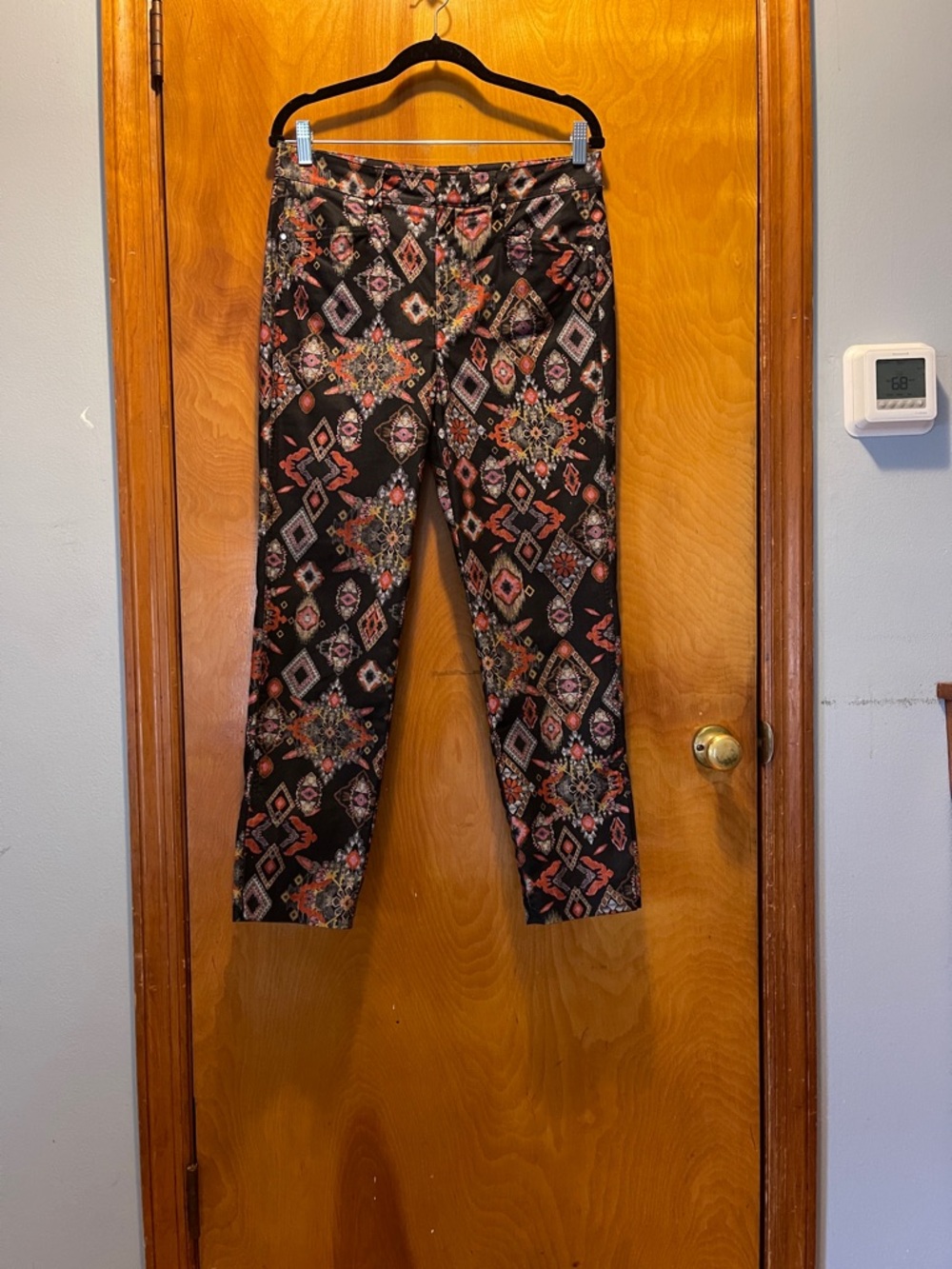 Zara Black Straight-Leg Patterned Pants